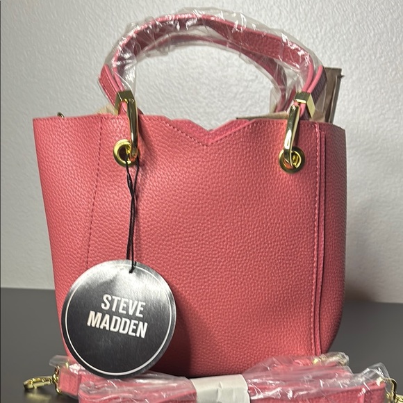 Steve Madden Pink Mini Bag with Gold Accents - Picture 6 of 9